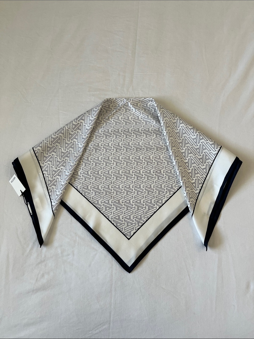 NWT Aritzia navy cream off white 100% silk square
